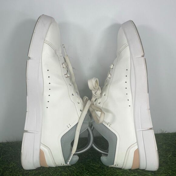 On Cloud On The Roger Advantage Women’s Sz 10.5 Walking|  Comfort Sneakers - Picture 6 of 9